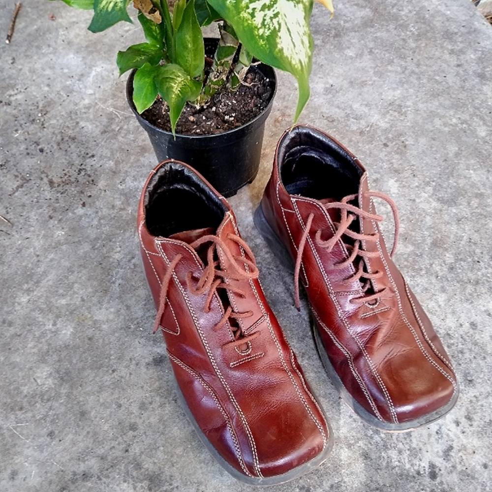 Kenneth Cole Reaction brown leather boots,  men's size 9